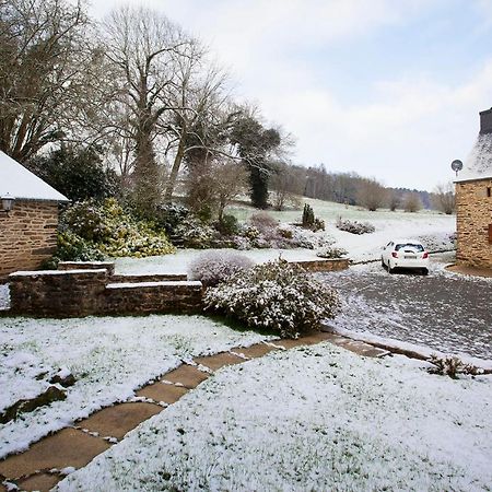Stone Cottage With Modern Cosy Interior Near To Josselin Perfect Retreat For Writers Or Star Gazers Guégon Eksteriør billede