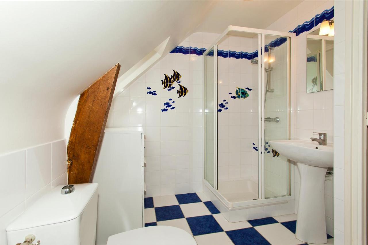 Stone Cottage With Modern Cosy Interior Near To Josselin Perfect Retreat For Writers Or Star Gazers Guégon Eksteriør billede